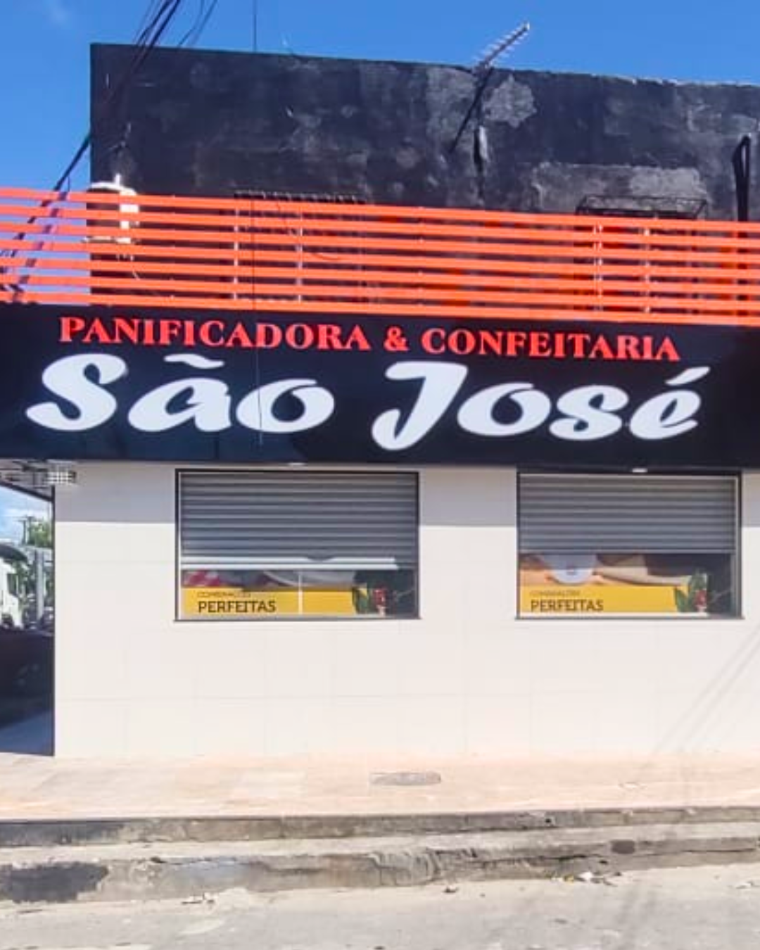 Projeto de porta de enrolar Mult Portas 35