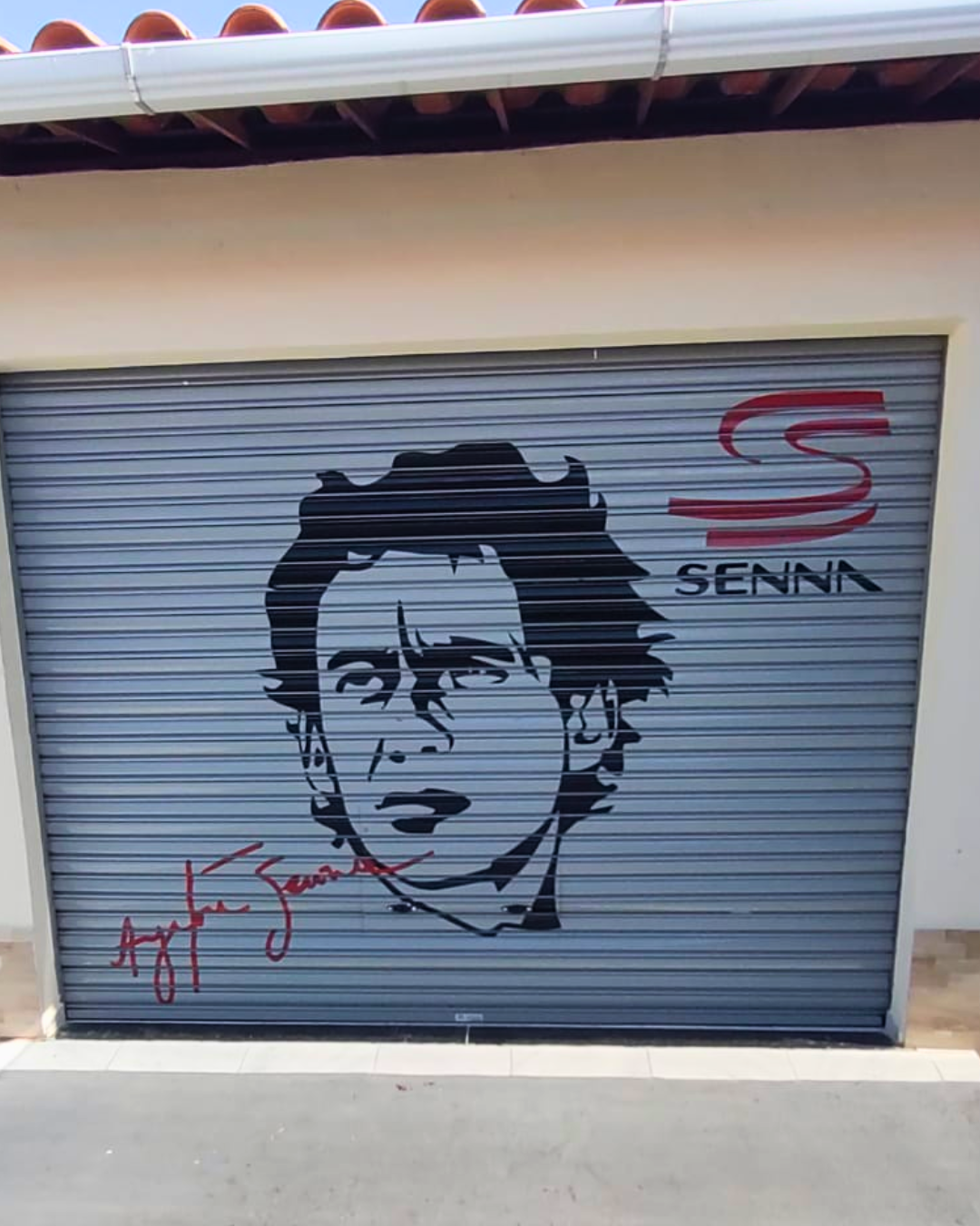Porta de enrolar com pintura eletrostática