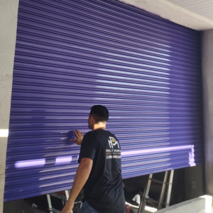 Manutenção de portas de enrolar automática